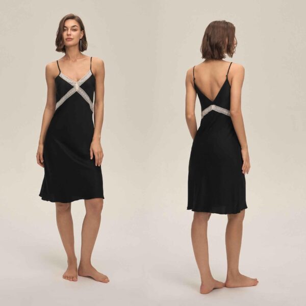 19b78552 dac411d4 9a9b 4dfa 8527 e4a636746ca3 1.jpg Lace Slim-Fit Backless Satin Nightdress
