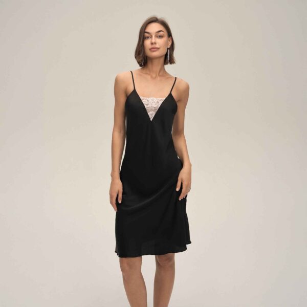 34cacb4f 9551e991 66b8 45ad a1e7 47fceb253619.jpg Lace Strapless Backless Satin Mini Dress