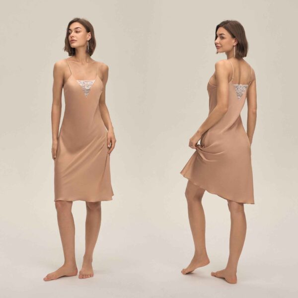 d5ac85e8 c7694833 447b 495d 953d 3fa511e9f9e1 1.jpg Lace Strapless Backless Satin Mini Dress
