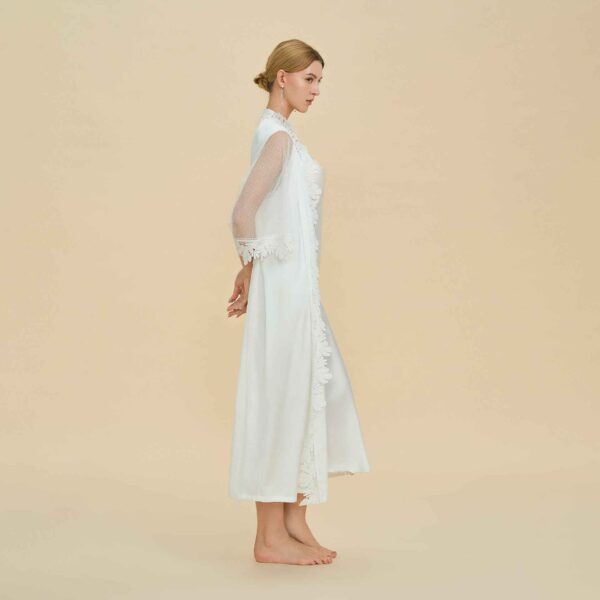 e9601bef e9e2f661 4f37 495d af56 3055c64e11b9.jpg French Lace Trim Long Robe